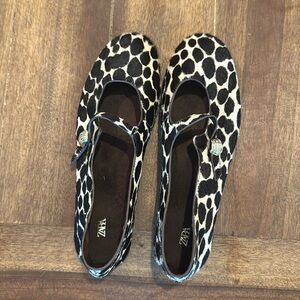 Zara size 38Leopard Ballet Flats